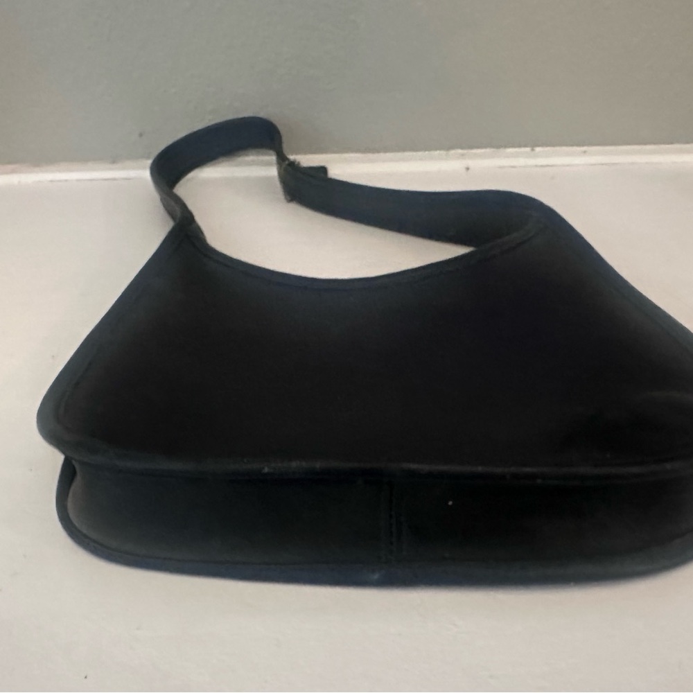 Vintage Coach Ergo Black Leather Shoulder Bag 9020 • 90s Rare- Mini-Made in USA - Picture 8 of 11